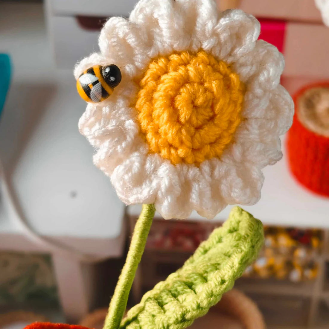 Daisy Flower Pot